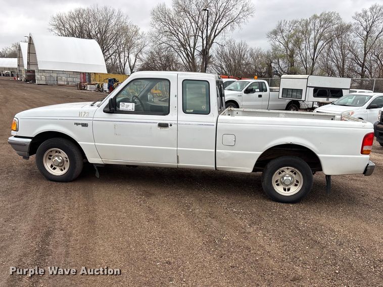 image for item EA4721 1997 Ford Ranger Ext. Cab pickup truck
