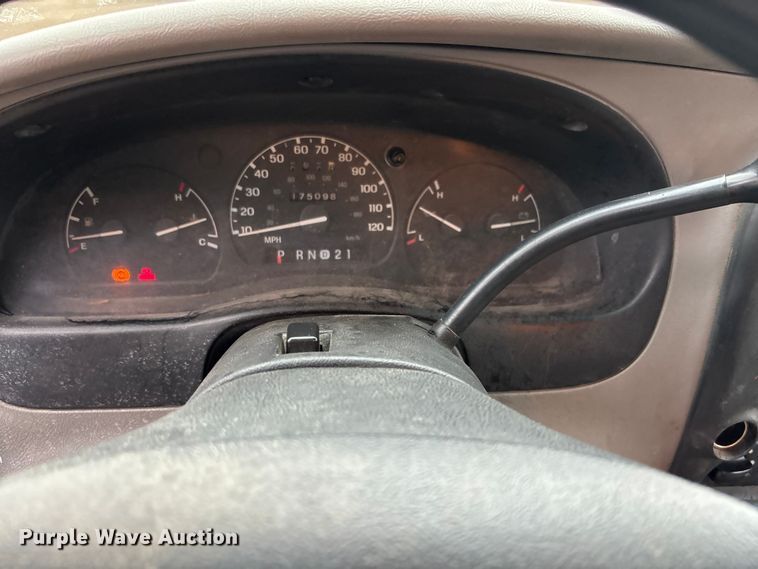 image for item EA4721 1997 Ford Ranger Ext. Cab pickup truck