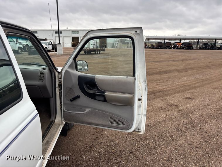 image for item EA4721 1997 Ford Ranger Ext. Cab pickup truck