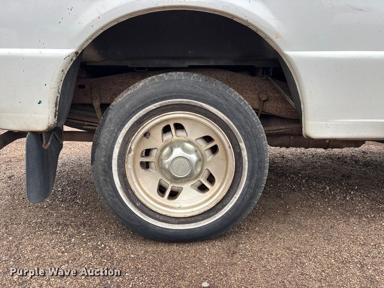 image for item EA4721 1997 Ford Ranger Ext. Cab pickup truck