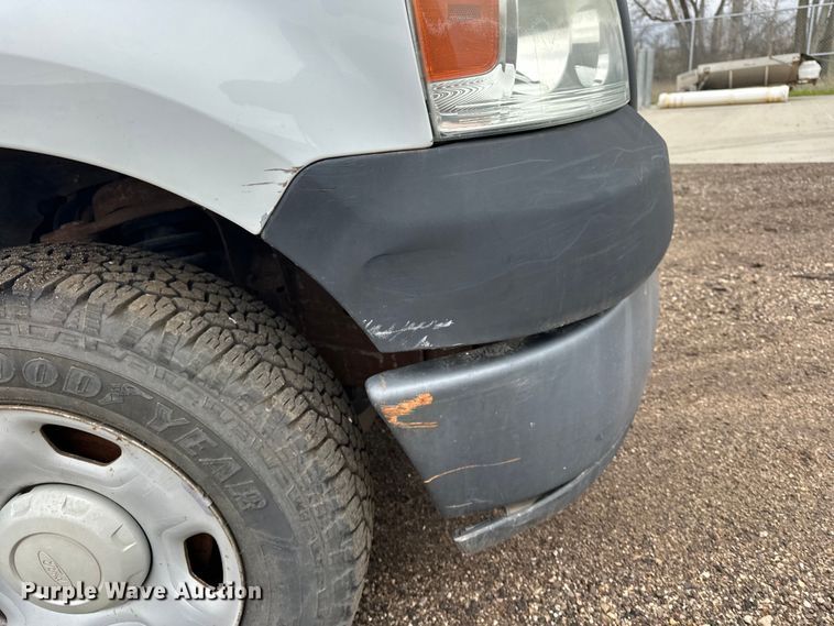 image for item EA4723 2007 Ford F150 pickup truck