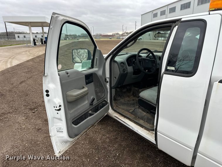 image for item EA4723 2007 Ford F150 pickup truck