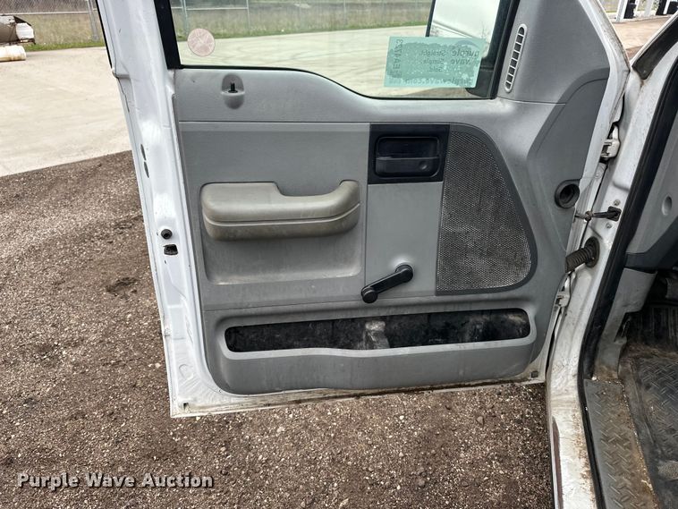 image for item EA4723 2007 Ford F150 pickup truck