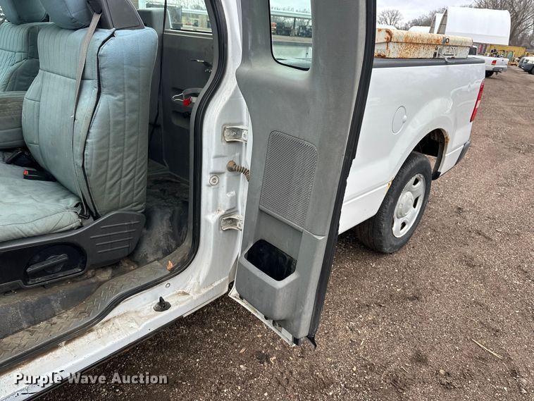 image for item EA4723 2007 Ford F150 pickup truck