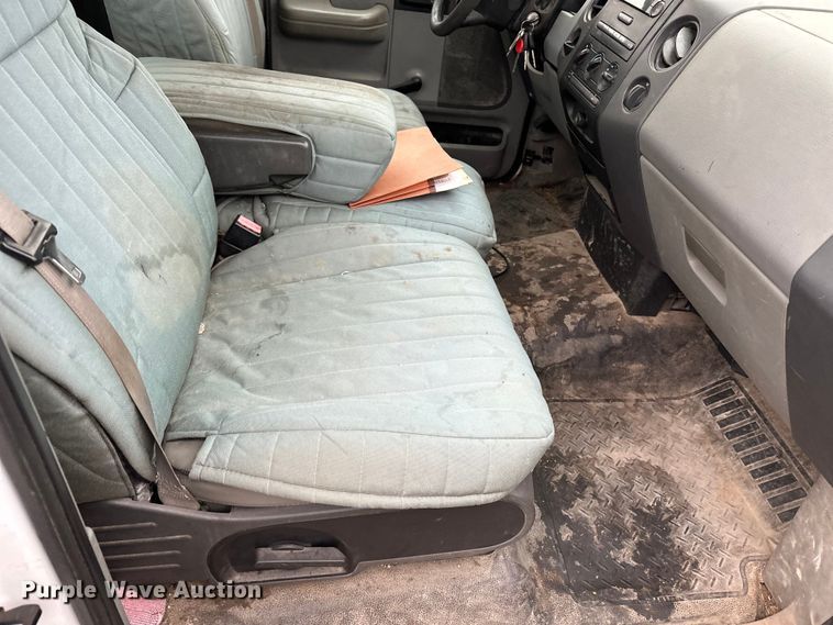 image for item EA4723 2007 Ford F150 pickup truck