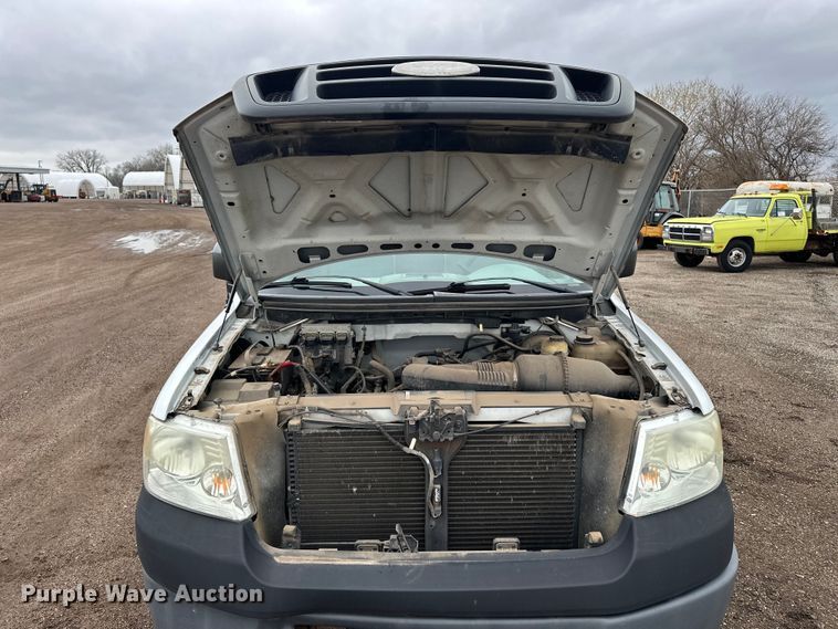 image for item EA4723 2007 Ford F150 pickup truck