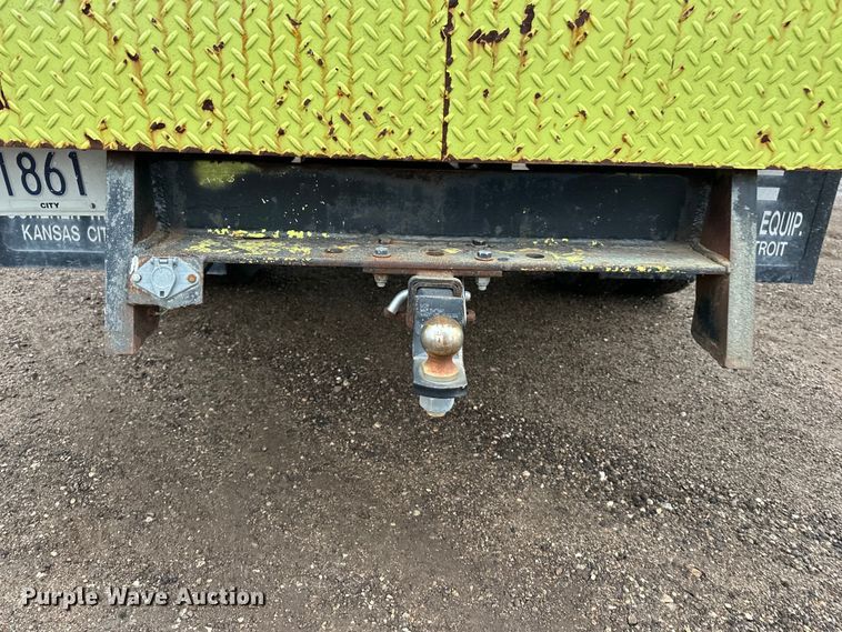 image for item EA4724 1992 Dodge D350 flatbed truck