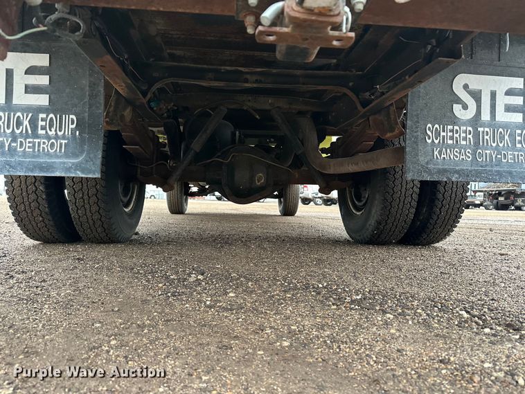 image for item EA4724 1992 Dodge D350 flatbed truck