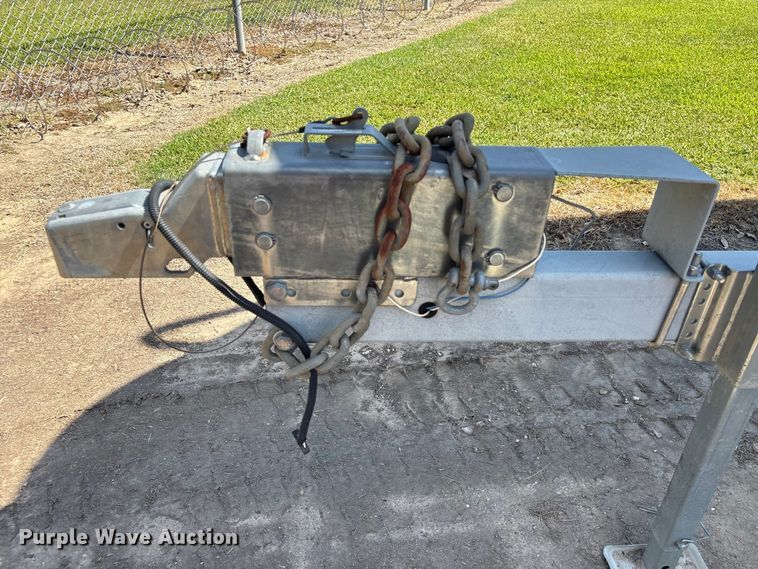 image for item EA6997 2006 Sea Ark VC Commander boat