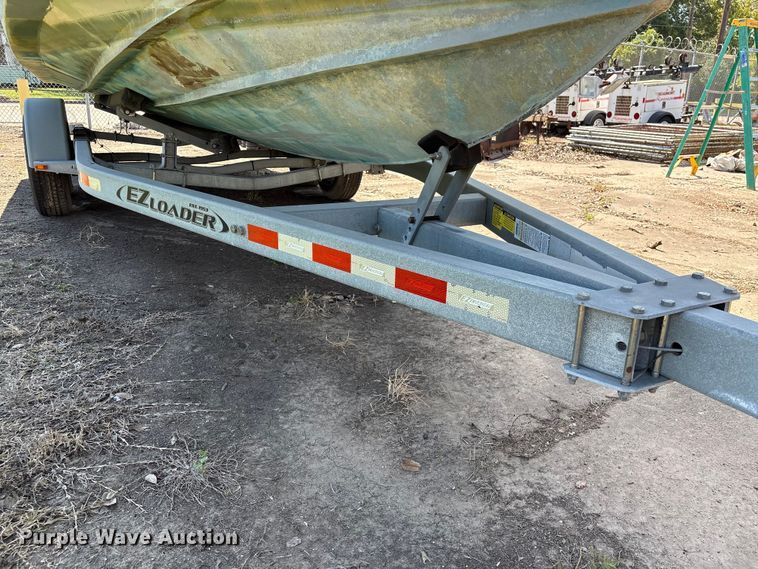 image for item EA6997 2006 Sea Ark VC Commander boat