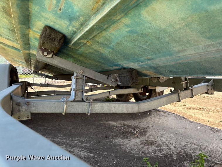 image for item EA6997 2006 Sea Ark VC Commander boat