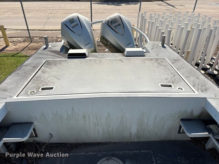 image for item EA6997 2006 Sea Ark VC Commander boat