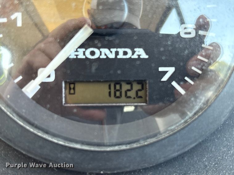 image for item EA6997 2006 Sea Ark VC Commander boat