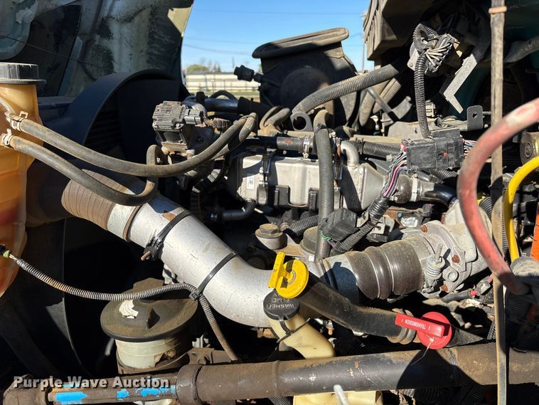 image for item EA7238 2009 International 4300 water truck