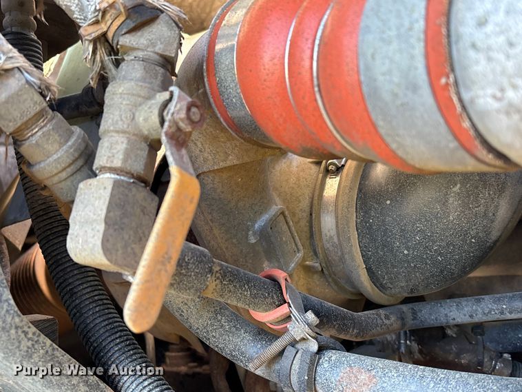 image for item EA7238 2009 International 4300 water truck