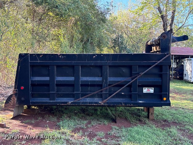 image for item EA7239 2010 Ox Bodies, Inc. dump bed