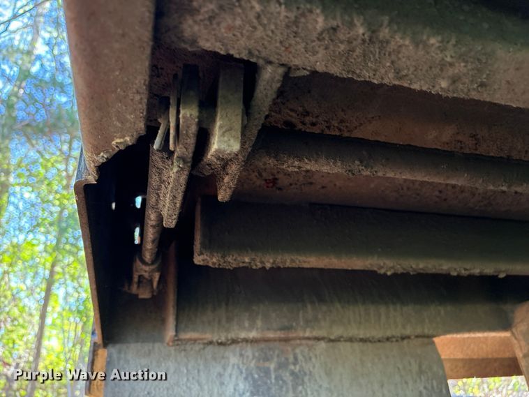 image for item EA7239 2010 Ox Bodies, Inc. dump bed