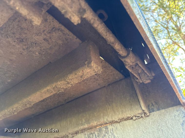 image for item EA7239 2010 Ox Bodies, Inc. dump bed