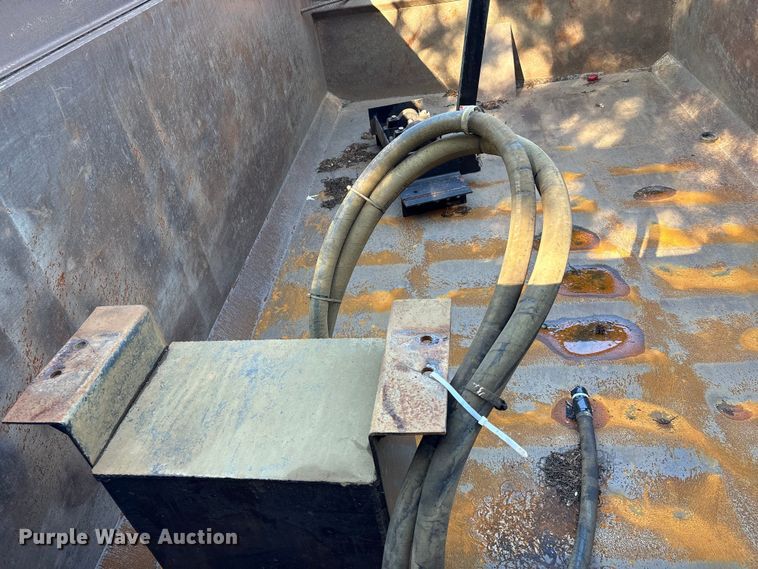 image for item EA7239 2010 Ox Bodies, Inc. dump bed