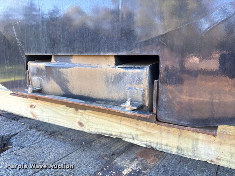 image for item EA7240 2022 Warren dump Bed