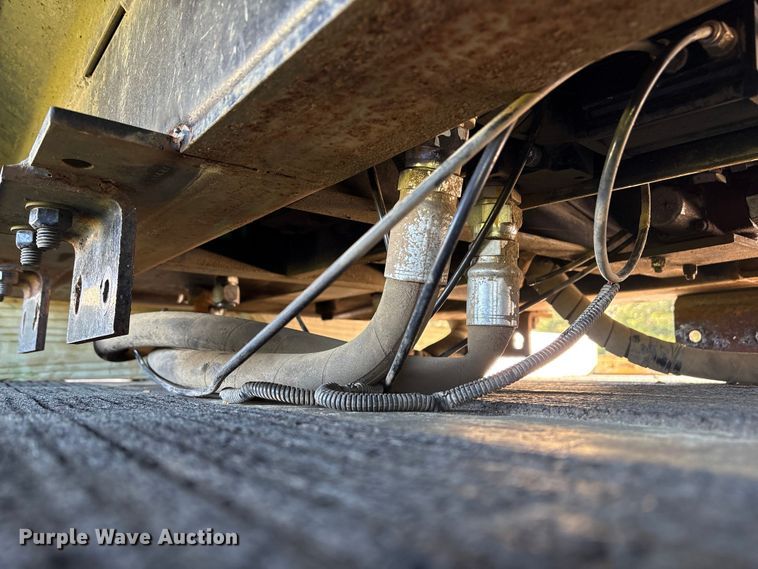 image for item EA7240 2022 Warren dump Bed