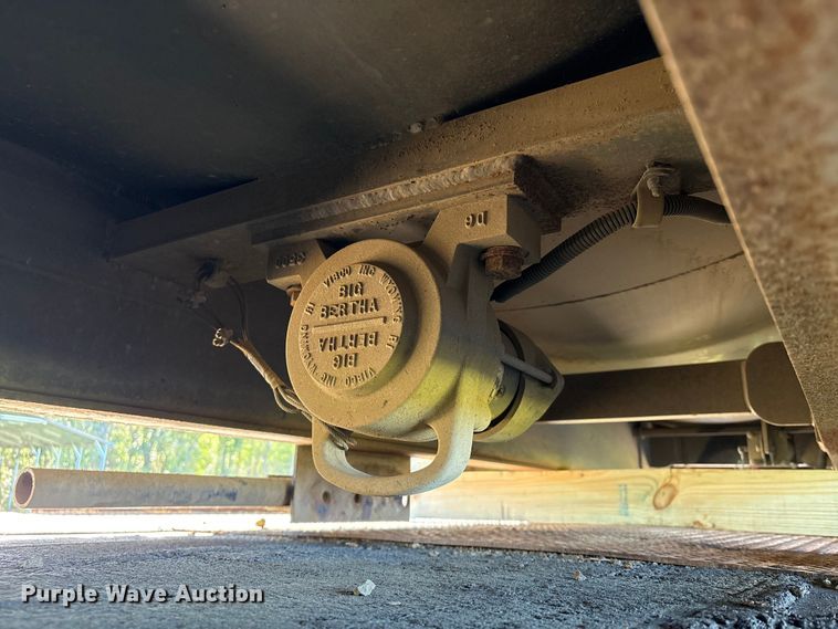 image for item EA7240 2022 Warren dump Bed