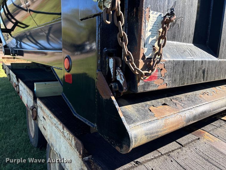 image for item EA7240 2022 Warren dump Bed