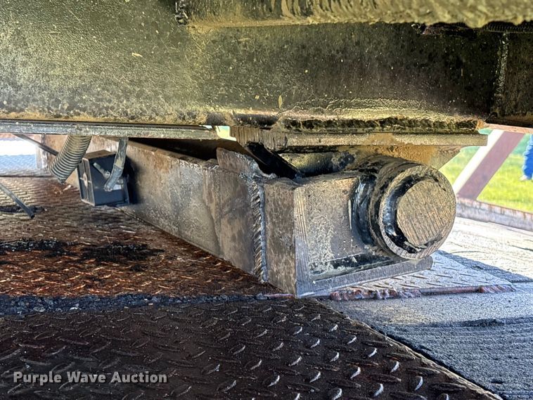 image for item EA7240 2022 Warren dump Bed