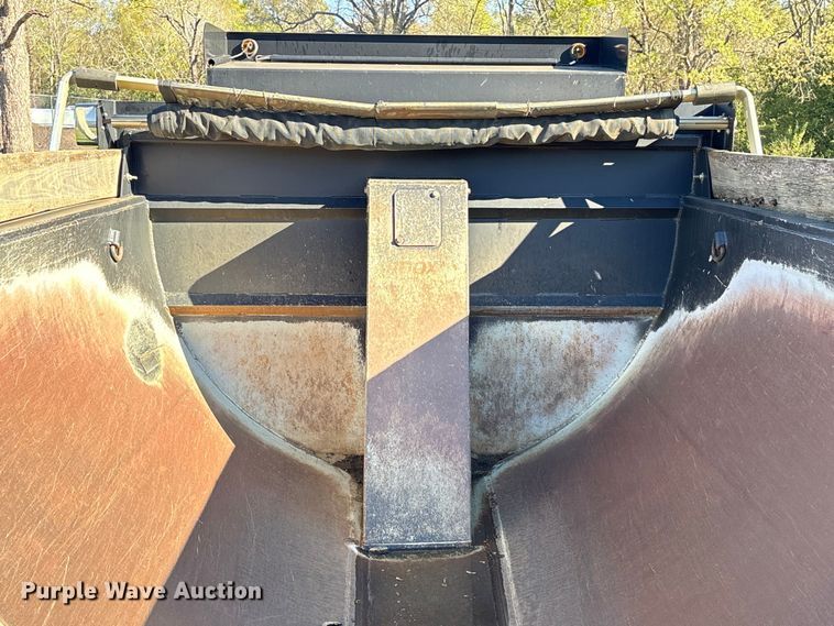 image for item EA7240 2022 Warren dump Bed