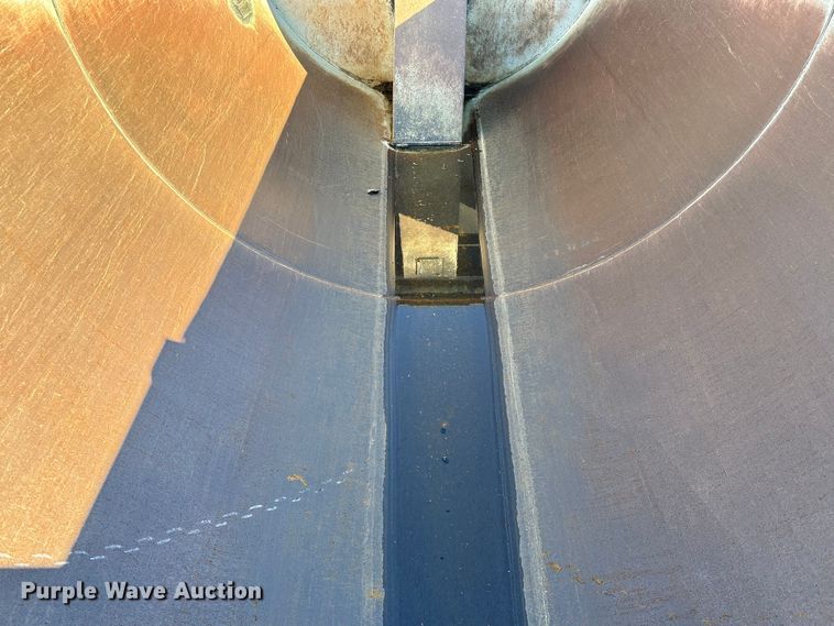 image for item EA7240 2022 Warren dump Bed