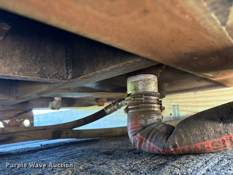 image for item EA7240 2022 Warren dump Bed