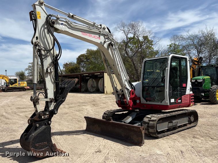 image for item EA7241 2017 Takeuchi TB290 mini excavator