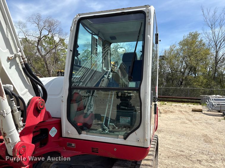 image for item EA7241 2017 Takeuchi TB290 mini excavator