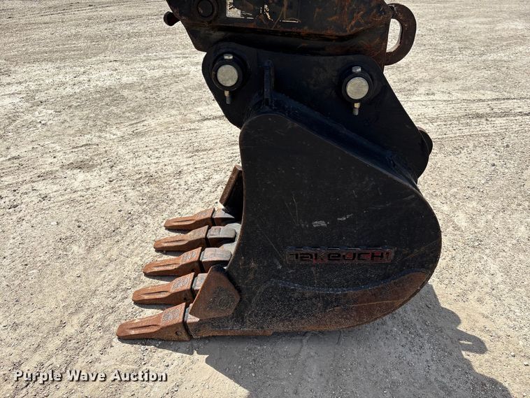 image for item EA7241 2017 Takeuchi TB290 mini excavator