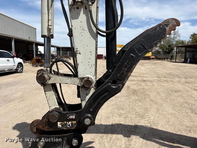 image for item EA7241 2017 Takeuchi TB290 mini excavator