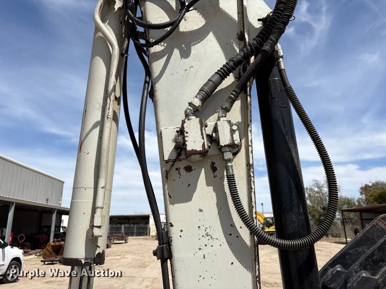 image for item EA7241 2017 Takeuchi TB290 mini excavator