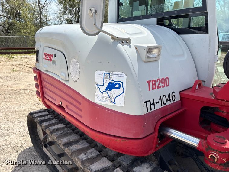 image for item EA7241 2017 Takeuchi TB290 mini excavator