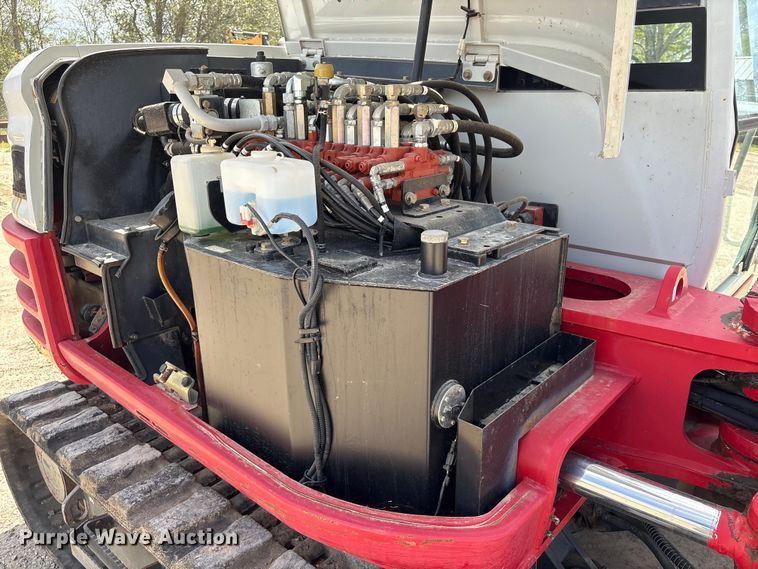 image for item EA7241 2017 Takeuchi TB290 mini excavator