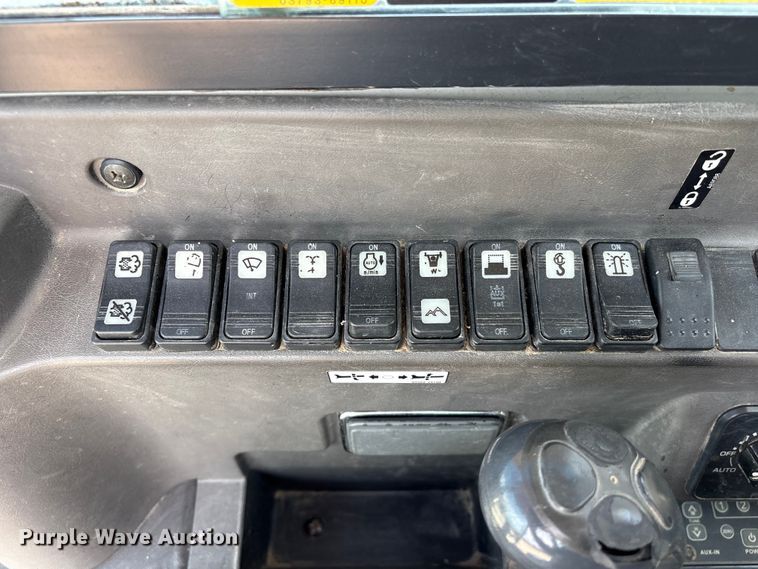 image for item EA7241 2017 Takeuchi TB290 mini excavator