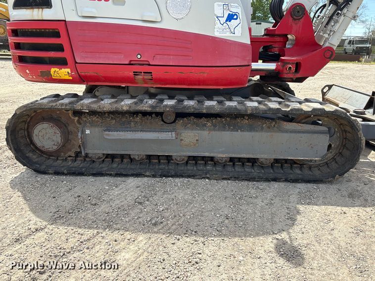 image for item EA7241 2017 Takeuchi TB290 mini excavator