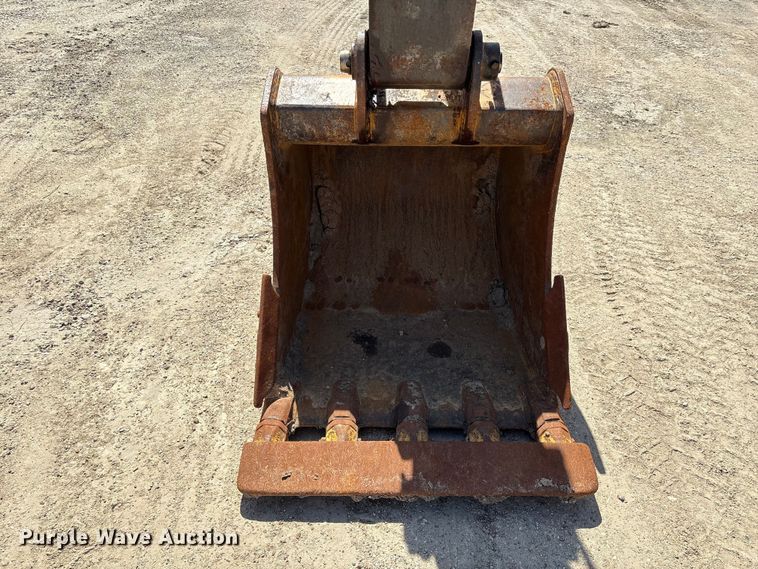 image for item EA7242 2015 Komatsu PC240LC-10 long reach excavator