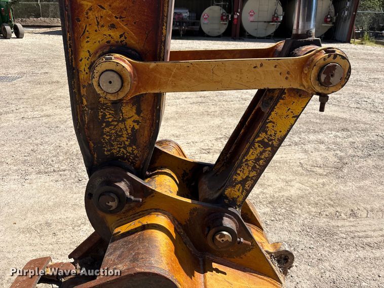 image for item EA7242 2015 Komatsu PC240LC-10 long reach excavator