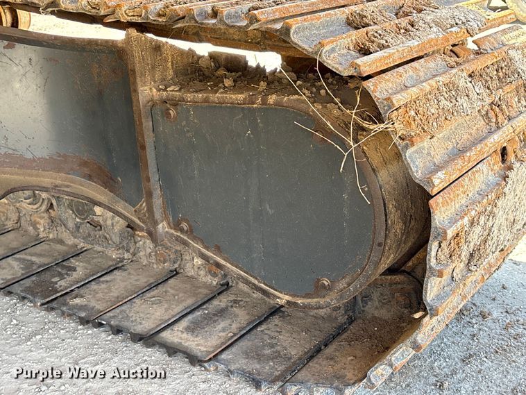 image for item EA7242 2015 Komatsu PC240LC-10 long reach excavator