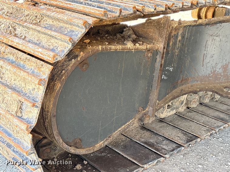 image for item EA7242 2015 Komatsu PC240LC-10 long reach excavator