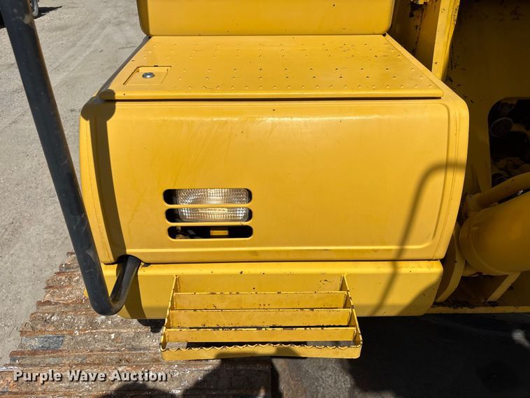 image for item EA7242 2015 Komatsu PC240LC-10 long reach excavator