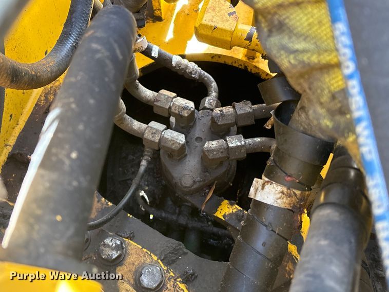 image for item EA7242 2015 Komatsu PC240LC-10 long reach excavator