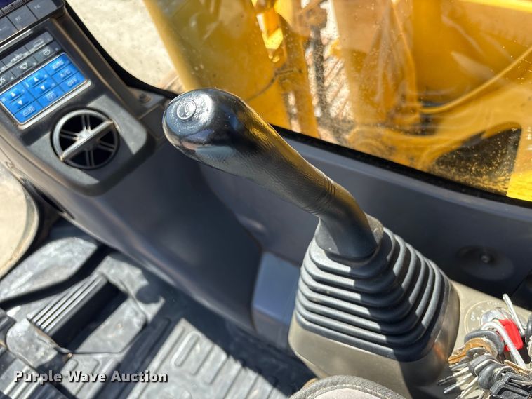 image for item EA7242 2015 Komatsu PC240LC-10 long reach excavator