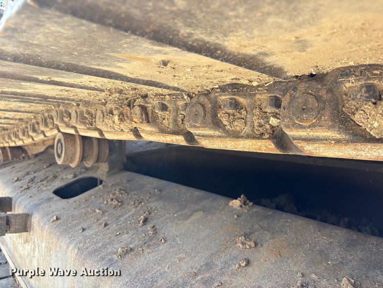 image for item EA7242 2015 Komatsu PC240LC-10 long reach excavator