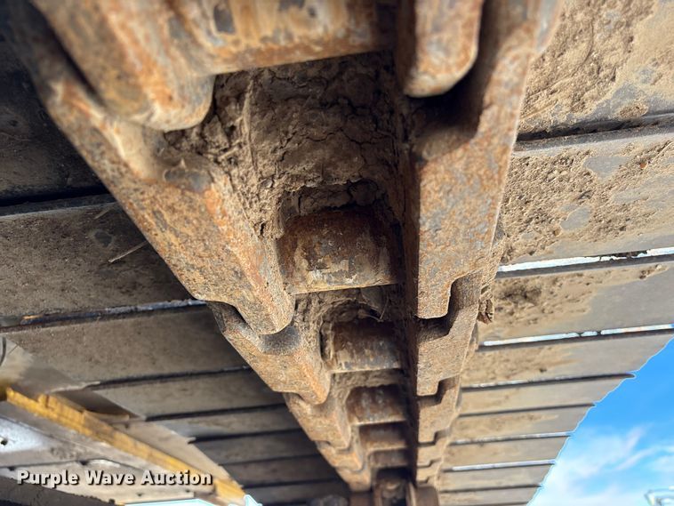 image for item EA7242 2015 Komatsu PC240LC-10 long reach excavator