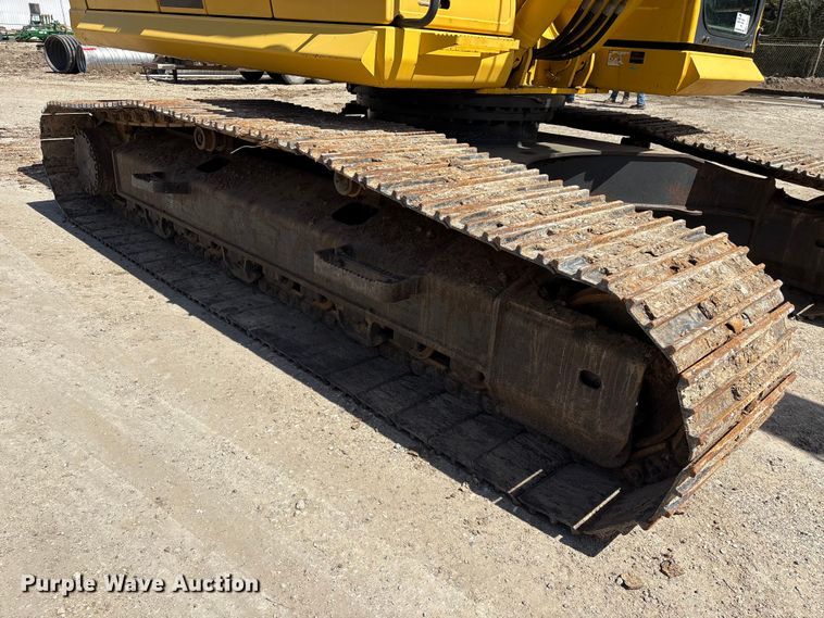 image for item EA7242 2015 Komatsu PC240LC-10 long reach excavator